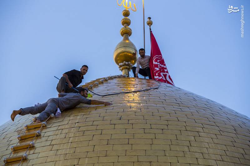 عکس/ مراسم شستشوی گنبد حرم حضرت ابوالفضل(ع)