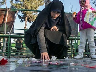 امروز، برگزاری مراسم گلباران مزار مطهر شهدا در سراسر کشور