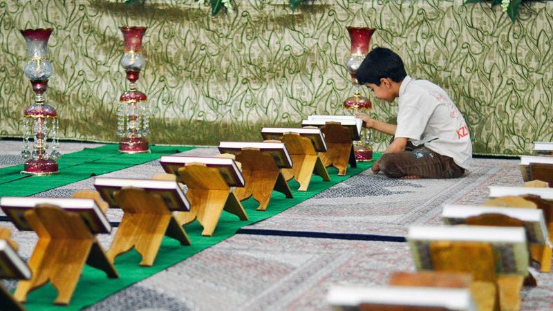 برپایی محفل انس با قرآن همزمان با سومین روز شهادت امام حسین(ع)